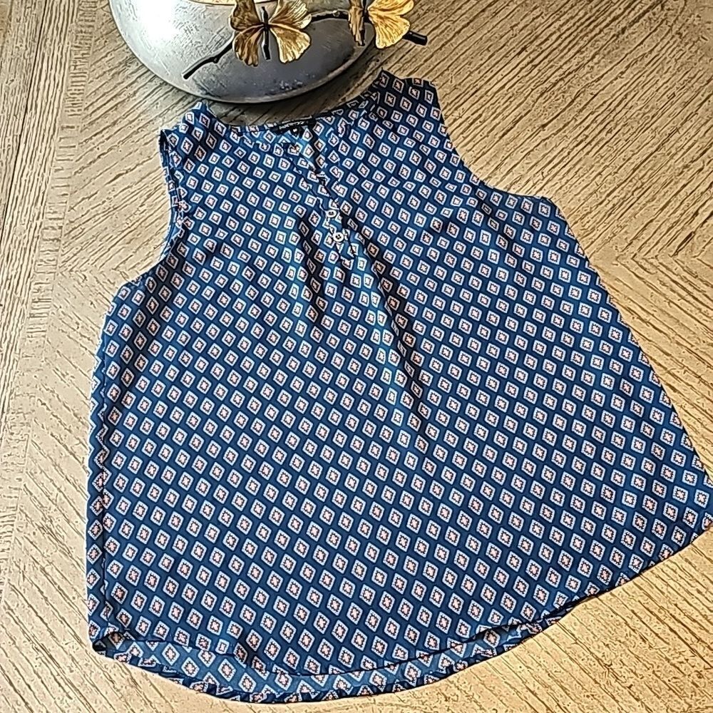 Navy blouse v neck size M